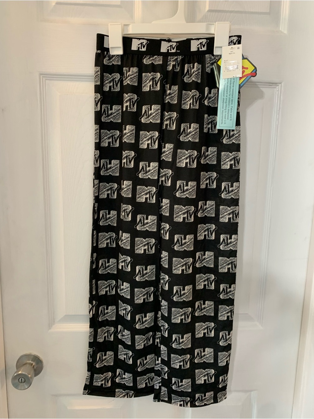 MTV NWT’s unisex size medium (8/10) pajama bottoms